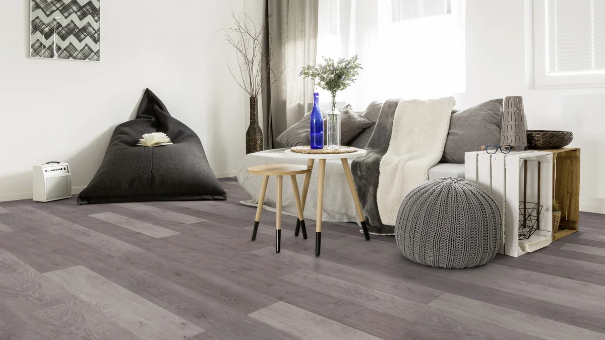 Shadow Oak 5878 view 3